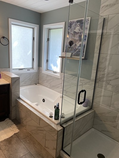 jetted tub with large format tile